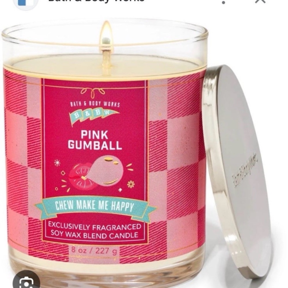 Bath & Body Works Pink Gumball Soy Candle- 8oz BRAND NEW!!